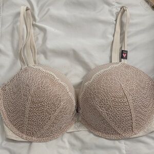 Victoria's Secret Beige Lace T-Shirt Bra
